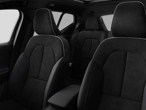New 2026 Volvo XC40 B5 Ultra w/ Protection Package Premier AWD/4WD image 9