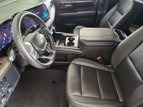 Certified 2025 Chevrolet Tahoe LT AWD/4WD image 14