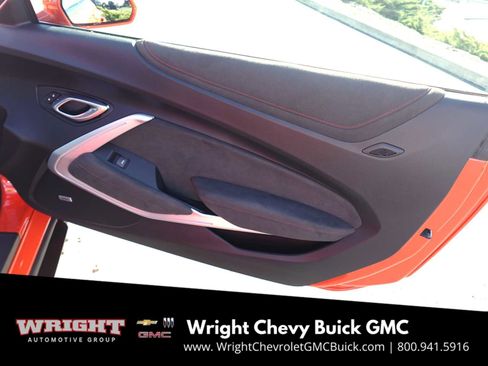Used 2019 Chevrolet Camaro ZL1 image 32