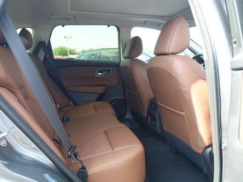 New 2026 Nissan Rogue Platinum AWD/4WD image 22