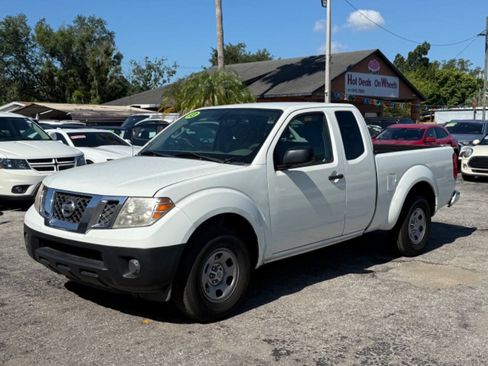 Used 2013 Nissan Frontier S RWD image 2