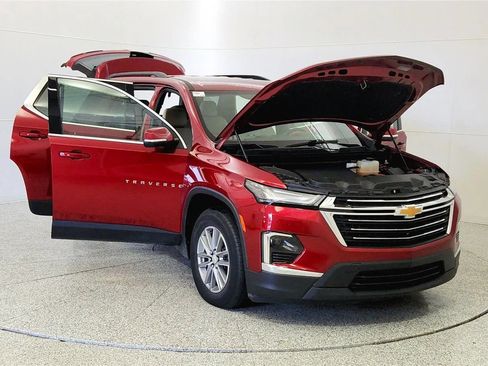 Used 2023 Chevrolet Traverse LT FWD image 10