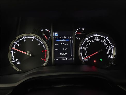 Used 2024 Toyota 4Runner Limited image 19