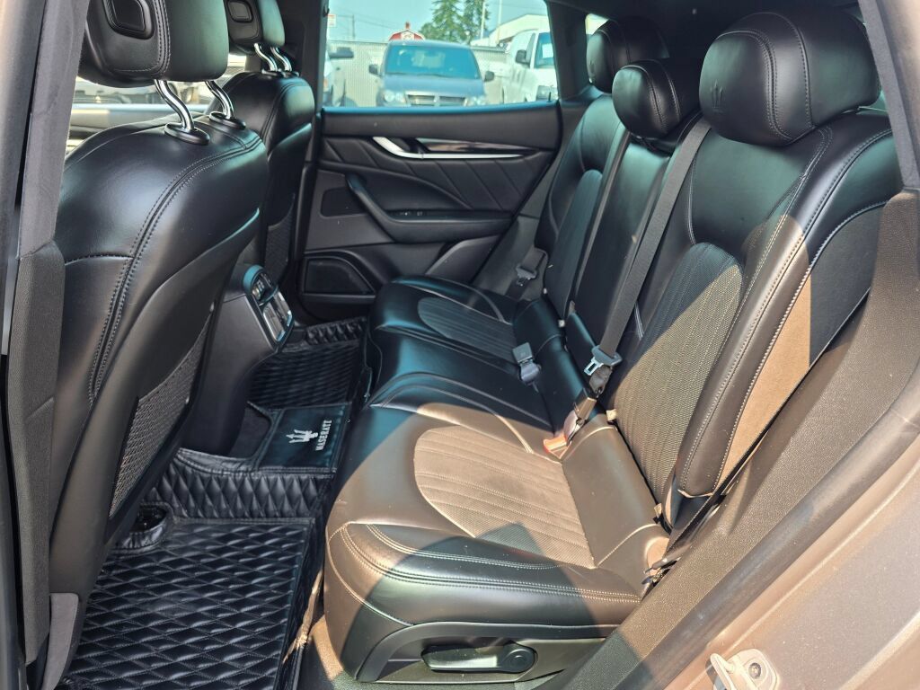 Used 2022 Maserati Levante Modena AWD/4WD image 18