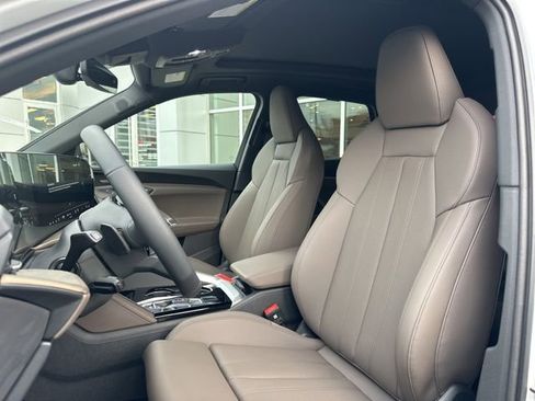 New 2025 Audi Q5 Premium Plus image 9