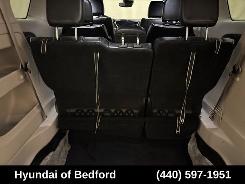 Used 2023 Chrysler Pacifica Limited FWD image 11