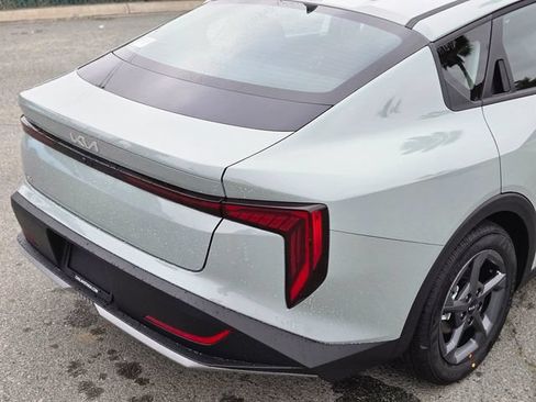 New 2026 Kia K4 FWD image 7