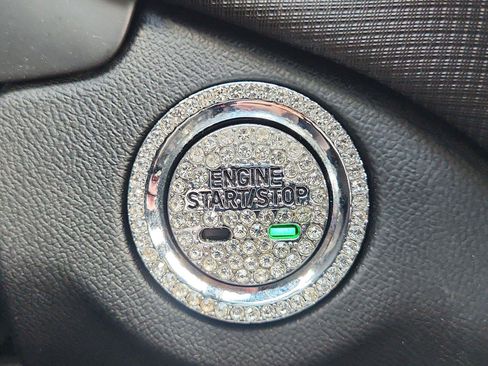 Used 2024 Chevrolet Equinox RS FWD image 16