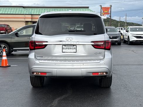 Used 2018 INFINITI QX80 4WD w/ Deluxe Technology Package image 4