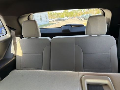 Used 2023 Chevrolet Traverse LS w/ Safety Package image 9