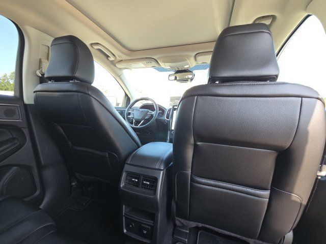 Used 2022 Ford Edge Titanium AWD/4WD image 20