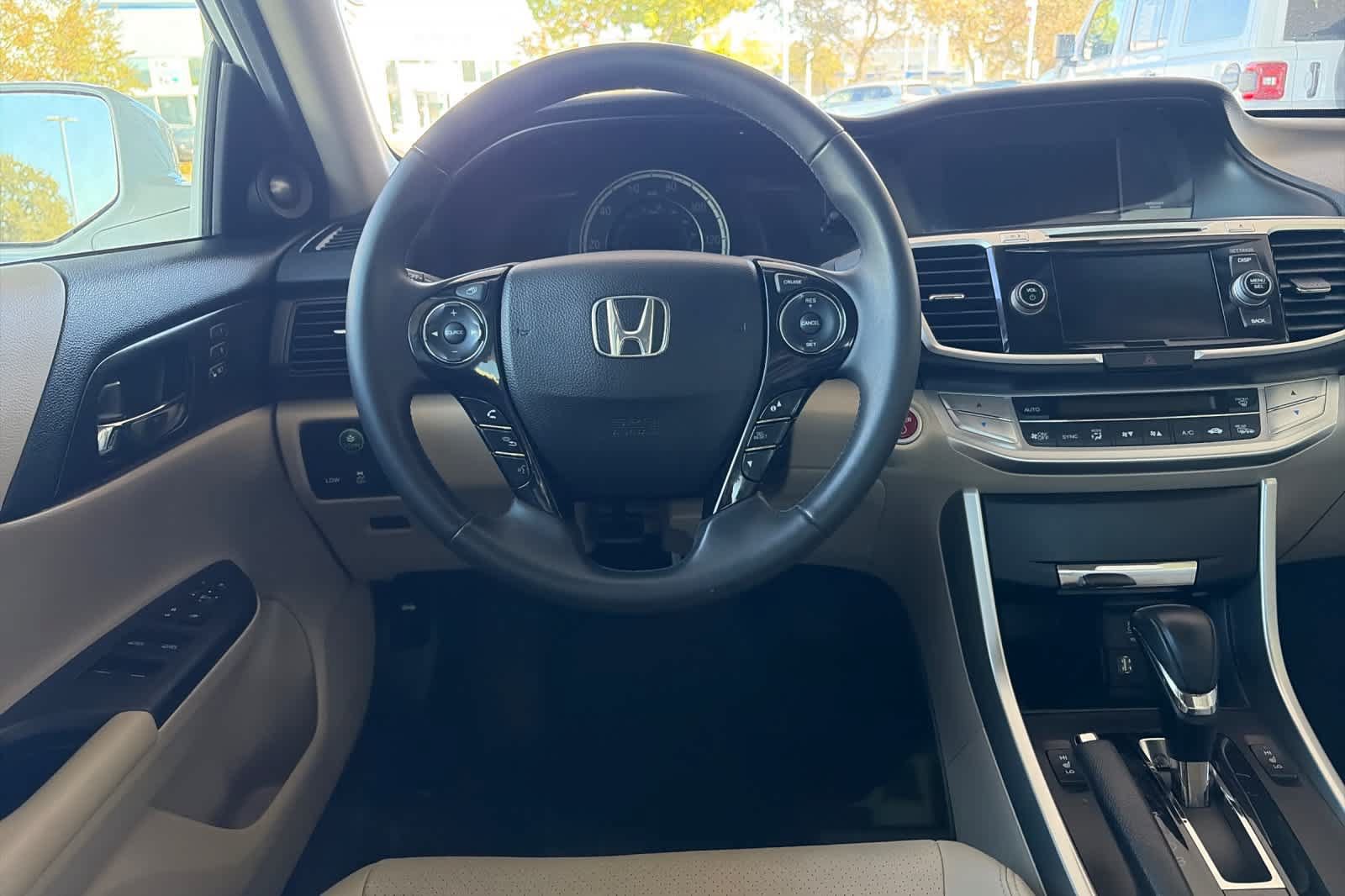 Used 2015 Honda Accord EX-L image 14