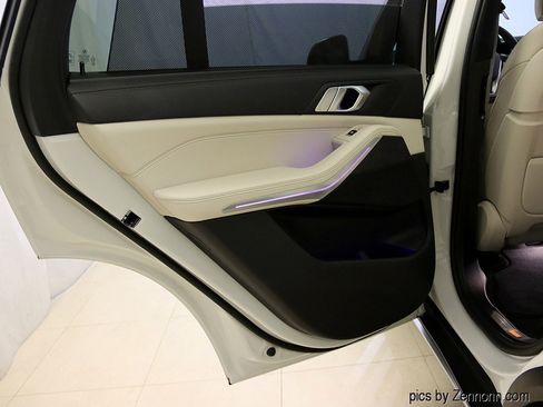 Used 2022 BMW X5 xDrive45e w/ Executive Package image 32