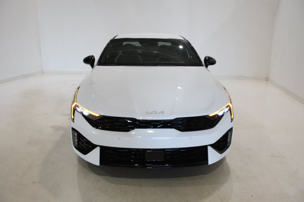 New 2027 Kia K5 GT-Line FWD image 2