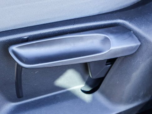 Used 2024 Volkswagen Taos S image 10