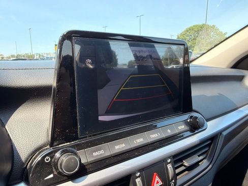 Used 2023 Kia Forte LXS FWD image 22