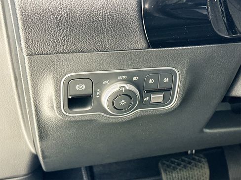 New 2025 Mercedes-Benz GLA 250 image 11