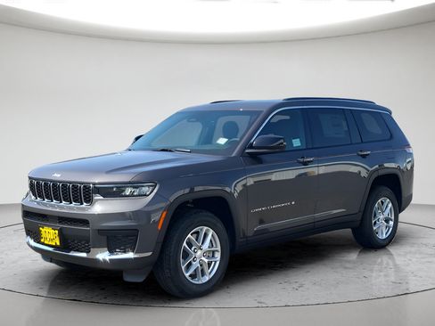 New 2025 Jeep Grand Cherokee L Laredo w/ Luxury Tech Group I AWD/4WD image 7