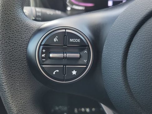 Used 2024 Kia Soul LX FWD image 19