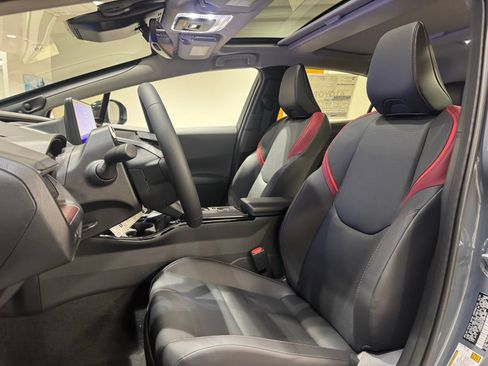New 2026 Toyota Prius Plug-In Hybrid FWD image 12