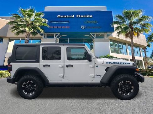 Used 2025 Jeep Wrangler Unlimited Rubicon 4xe w/ Convenience Group image 4