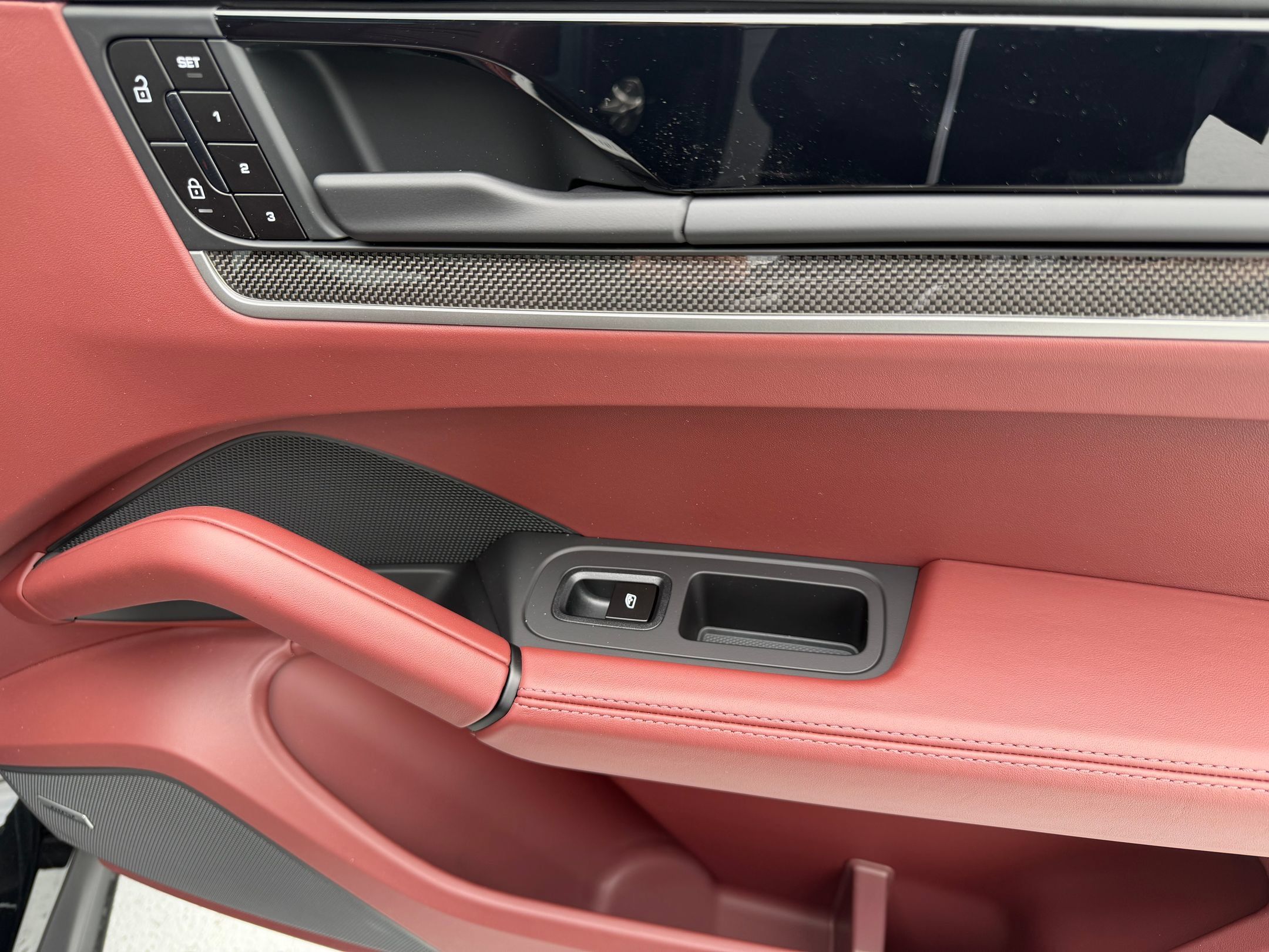 Certified 2026 Porsche Cayenne AWD/4WD image 18