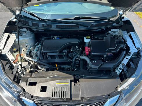 Used 2020 Nissan Rogue Sport SV AWD/4WD image 17