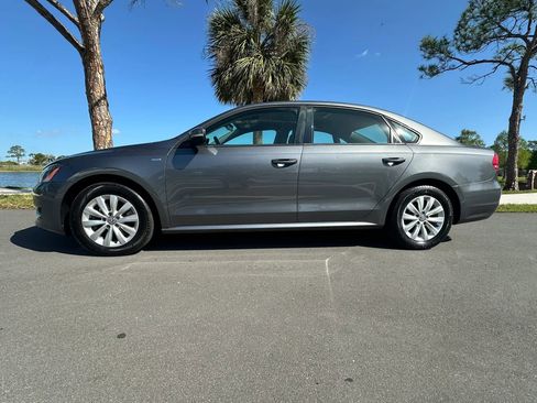 Used 2014 Volkswagen Passat 1.8T Wolfsburg Edition image 6