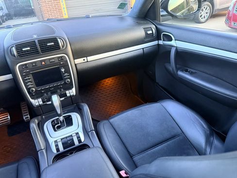 Used 2010 Porsche Cayenne GTS AWD/4WD image 13