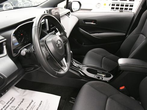 Used 2023 Toyota Corolla SE image 18