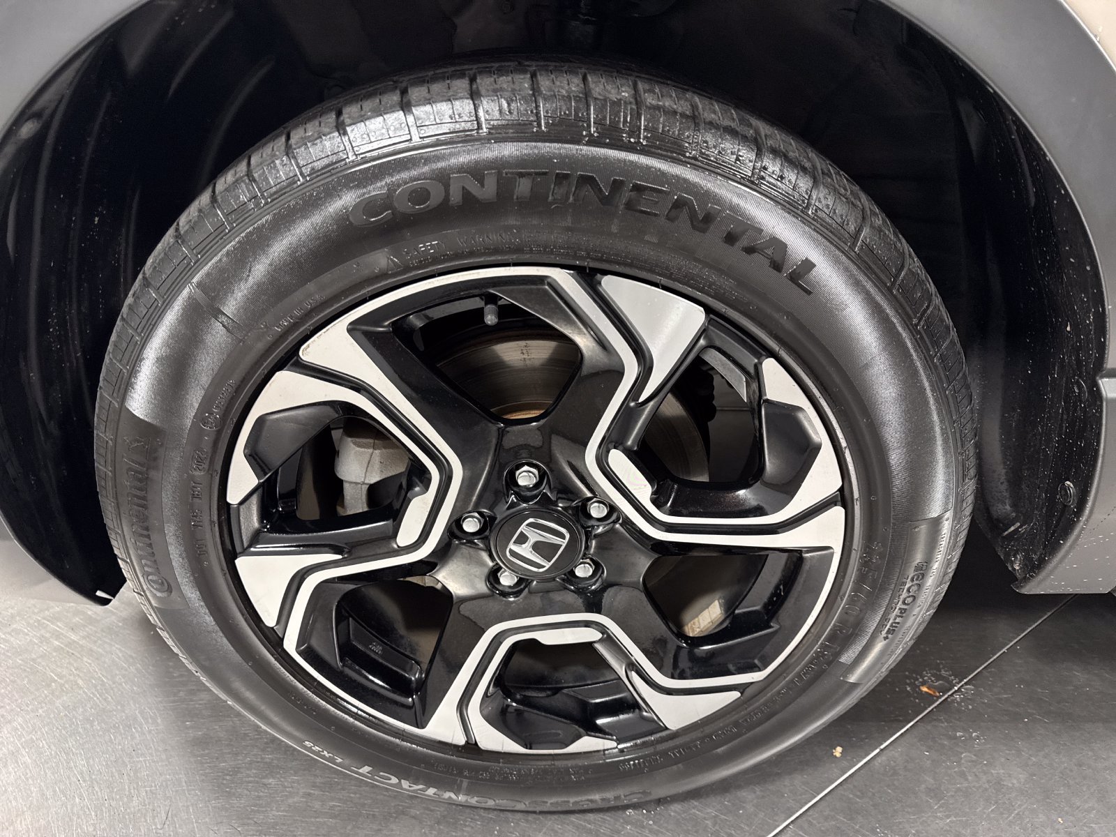 Certified 2019 Honda CR-V Touring image 2