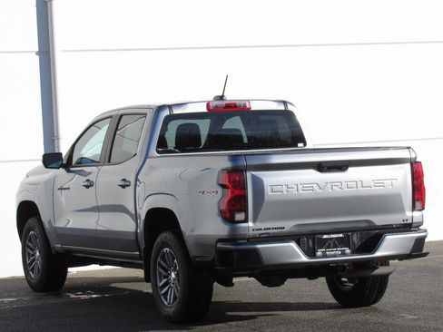 Used 2024 Chevrolet Colorado LT image 5