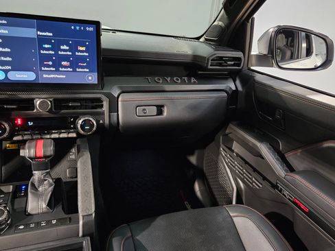 Used 2025 Toyota Tacoma TRD Pro image 11