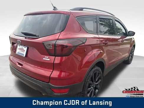 Used 2019 Ford Escape SE FWD image 7