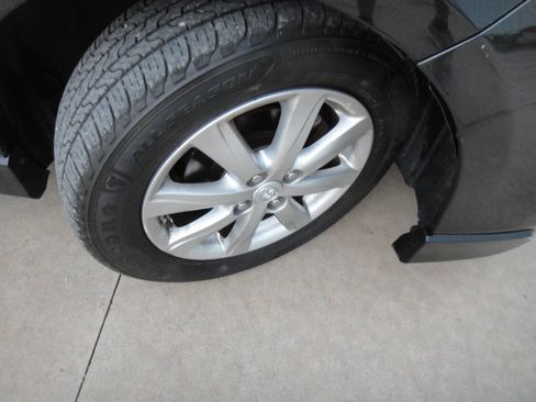 Used 2017 Toyota Prius C Two FWD image 16