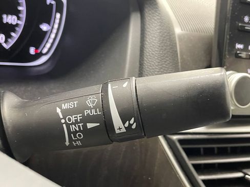 Used 2019 Honda Accord EX image 29