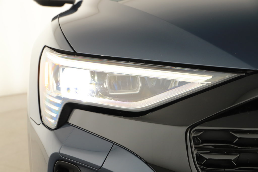 Certified 2024 Audi Q8 e-tron Premium Plus AWD/4WD image 34