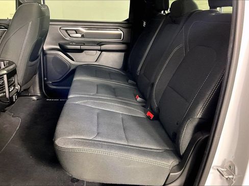 Used 2019 RAM 1500 Big Horn AWD/4WD image 3