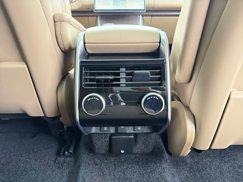 New 2026 Land Rover Range Rover Long Wheelbase SE image 20