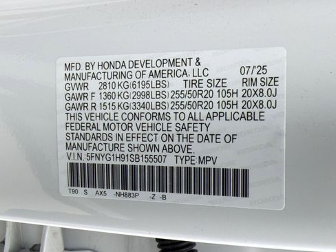 Used 2025 Honda Pilot Black Edition image 19