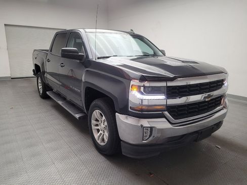 Used 2018 Chevrolet Silverado 1500 LT w/ All Star Edition image 13