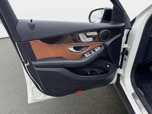 Used 2021 Mercedes-Benz GLC 43 AMG 4MATIC image 18