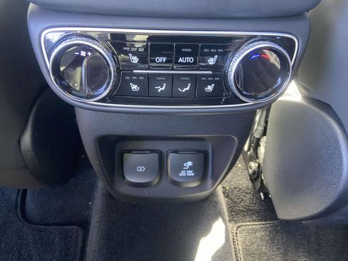 Used 2022 Genesis GV80 3.5T Prestige Signature image 15