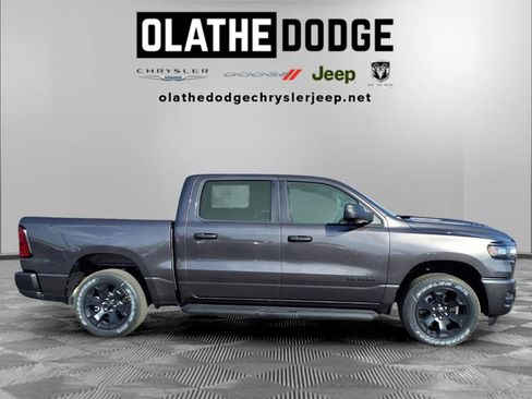 New 2026 RAM 1500 Express AWD/4WD image 27
