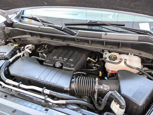 Used 2024 Chevrolet Silverado 1500 LT w/ Leather Package AWD/4WD image 26