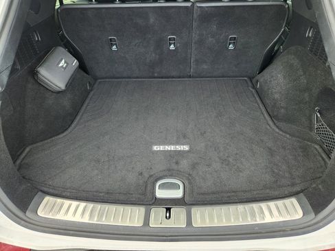 Used 2023 Genesis GV70 2.5T w/ Sport Prestige Package image 10