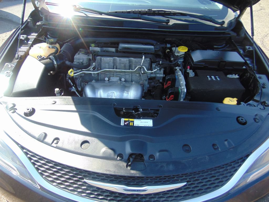 Used 2016 Chrysler 200 LX FWD image 30