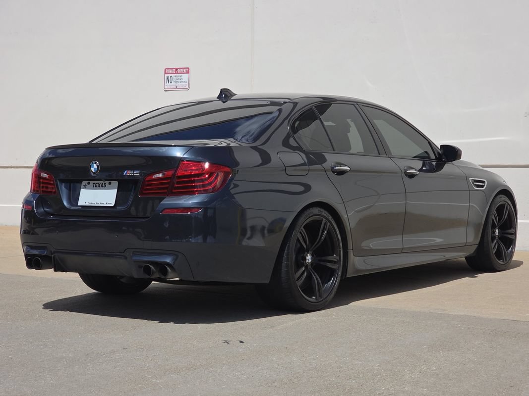 Used 2015 BMW M5 RWD image 5