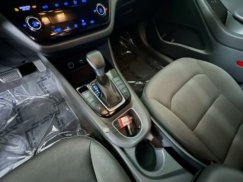 Used 2022 Hyundai Ioniq SE image 22