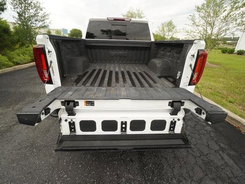 Used 2024 GMC Sierra 1500 SLT w/ SLT Premium Plus Package AWD/4WD image 12